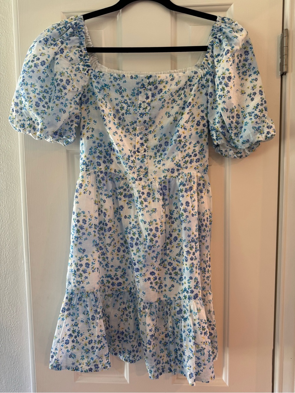 BB Dakota by Steve Madden White and Light Blue Floral Puff Sleeve Dress Sz S